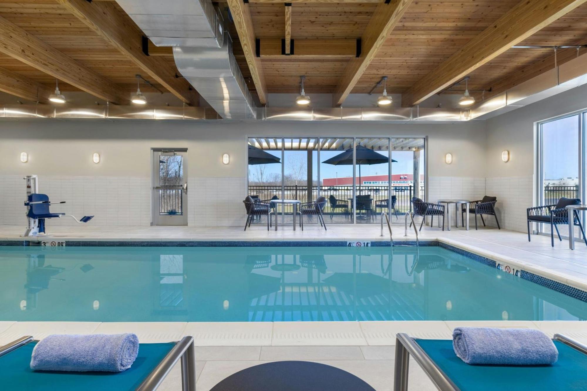 Towneplace Suites By Marriott Geneva At Spire Academy Εξωτερικό φωτογραφία
