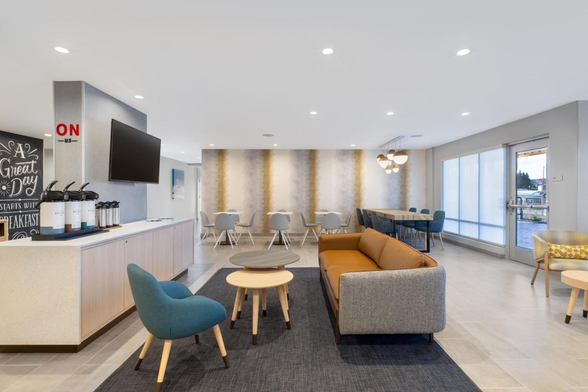 Towneplace Suites By Marriott Geneva At Spire Academy Εξωτερικό φωτογραφία