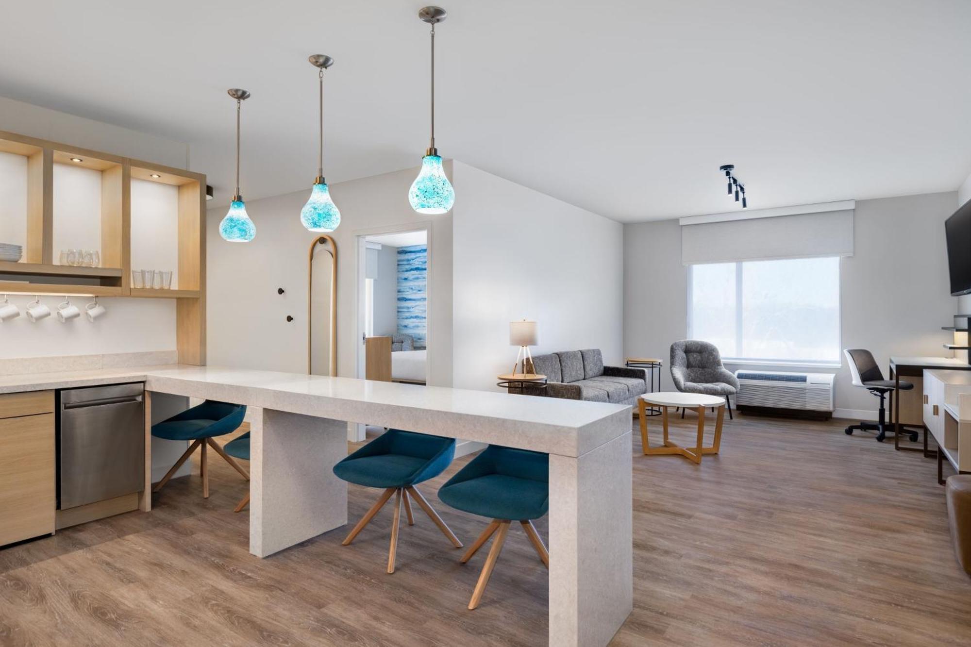 Towneplace Suites By Marriott Geneva At Spire Academy Εξωτερικό φωτογραφία